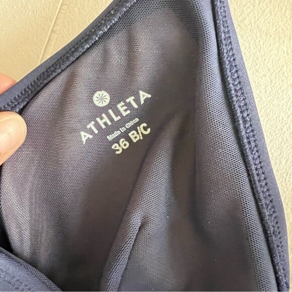Athleta Navy Blue Tankini Top Size 36 B/C - Picture 4 of 9